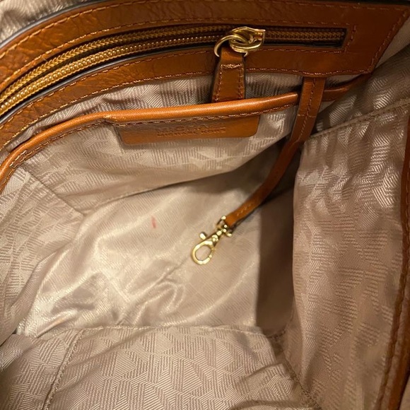 Beau MK 👜 - Picture 10 of 10